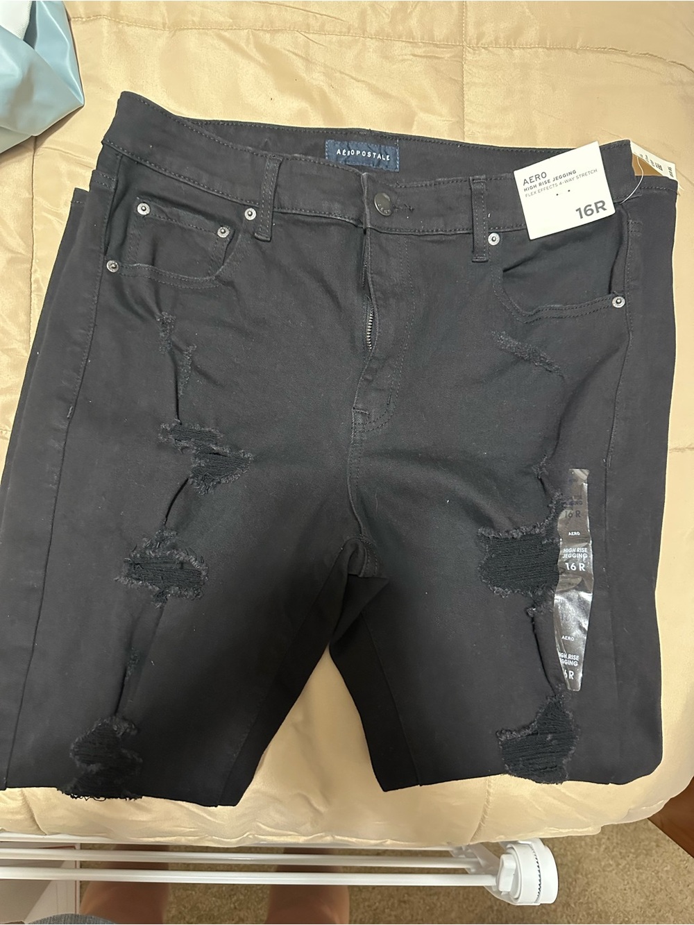 Aeropostale Women’s Black Distressed Jeans